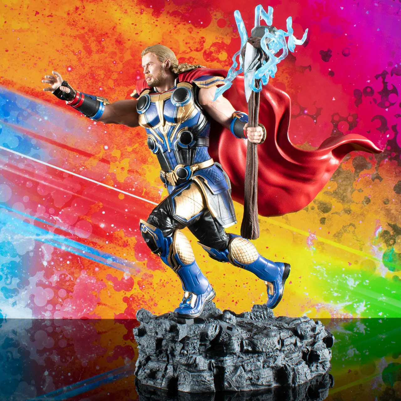 Marvel Gallery Thor: Love and Thunder Thor Deluxe Statue by Diamond Gallery